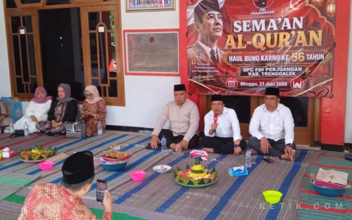 Thumbnail Berita - Haul Bung Karno, PDIP Trenggalek Ajak Kader Kenang Jasa-Jasa Sang Proklamator