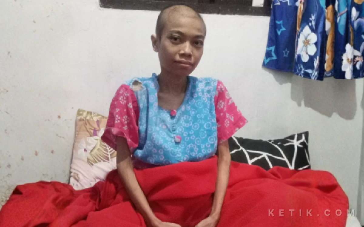 Thumbnail Berita - Ibu Sakit Stroke, Suami Tak Bekerja, Efrin Dyta Pacitan Butuh Uluran Tangan Obati Kanker Limfatik