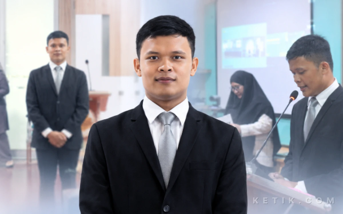 Thumbnail Berita - Dari Jalan Kaki ke Sekolah, Andriy Anta Kacaribu Raih Gelar Doktor di Usia 26 Tahun