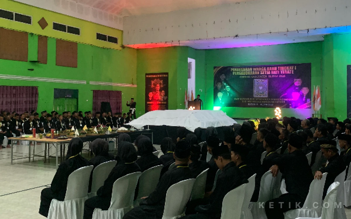 Thumbnail Berita - Tepat di Malam 1 Suro, Ratusan Calon Warga PSHT Kabupaten Blitar Disahkan