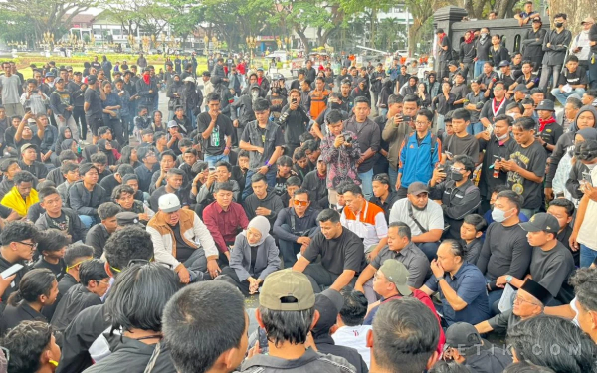 Thumbnail Berita - Beda Respons Pimpinan DPRD Kota Malang Sikapi Demo Penolakan MBG