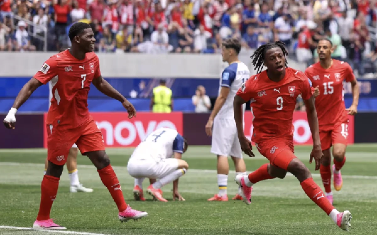 Thumbnail Berita - Hasil Piala Dunia 2026: Bintang Belia 20 Tahun Manzambi Bawa Swiss Menang Besar 4-1 atas Bosnia
