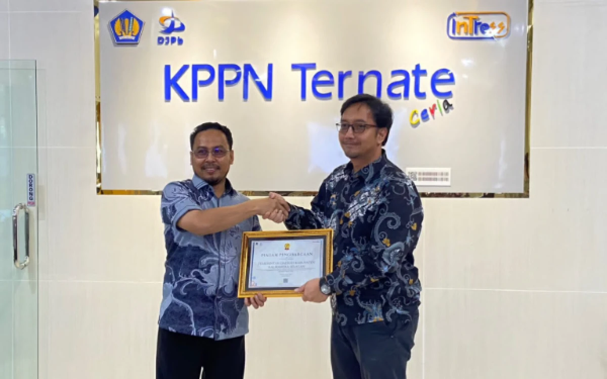 Thumbnail Berita - KPPN Ternate Tetapkan Pemkab Halmahera Selatan Peringkat Pertama Penyaluran TKD Semester I 2026