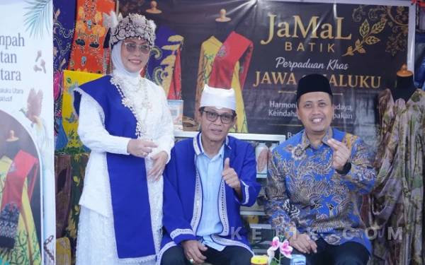 Thumbnail Berita - [FOTO] Pembukaan Rangkaian Upacara HUT Ke-23 Kabupaten Halmahera Selatan