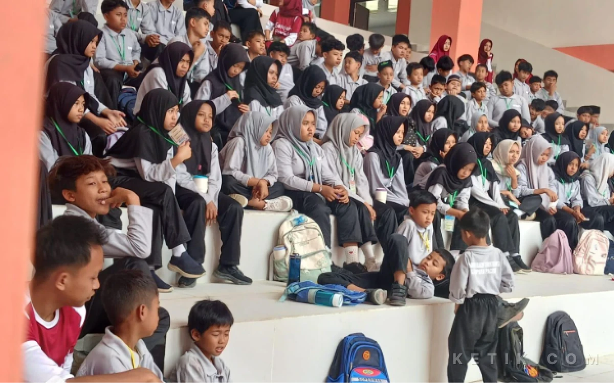 Thumbnail Berita - Dindik Pacitan Ungkap Murid Desil 1-2 Masih Bersekolah di Negeri, 9 Siswa Masuk Sekolah Rakyat