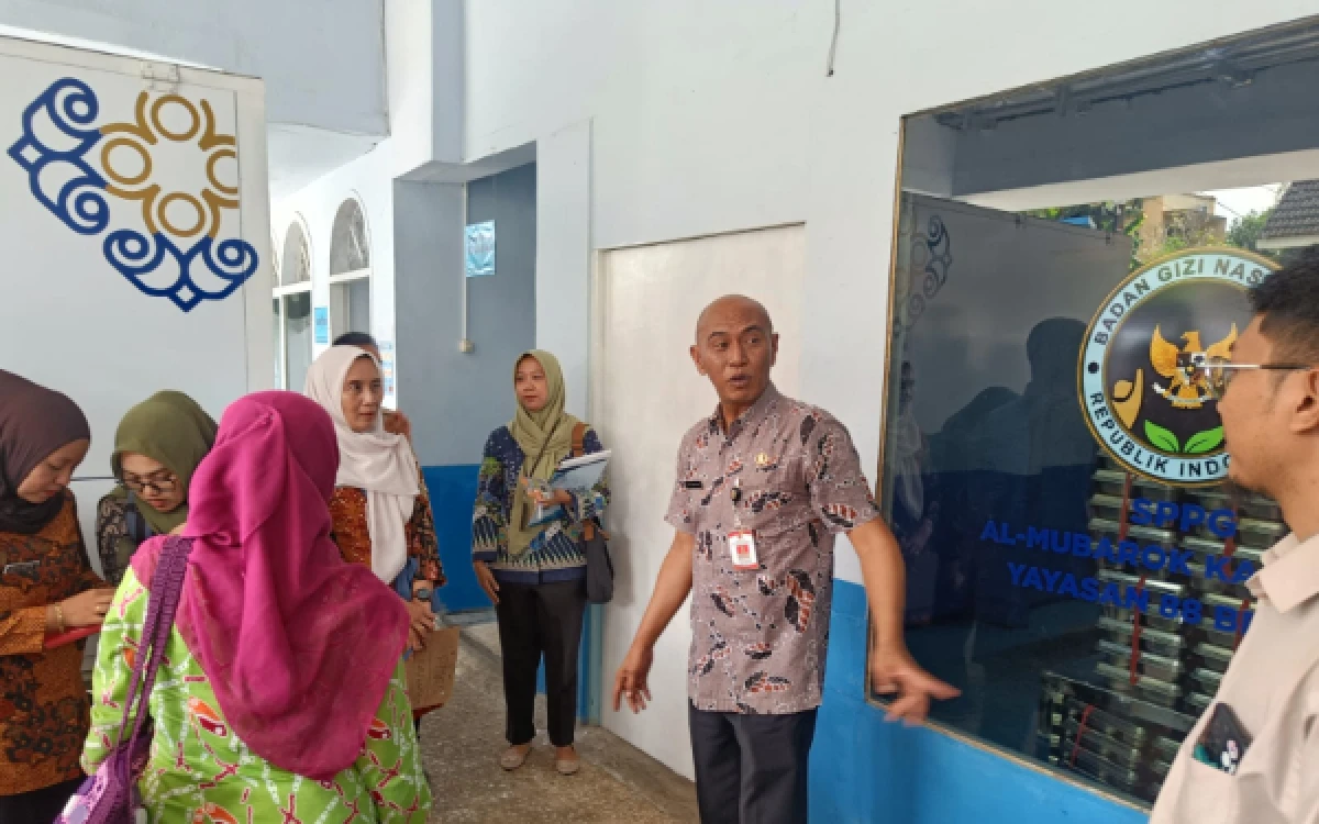 Thumbnail Berita - Pemkab Jember Awasi 209 Dapur MBG, Libatkan 31 Tim Lintas OPD