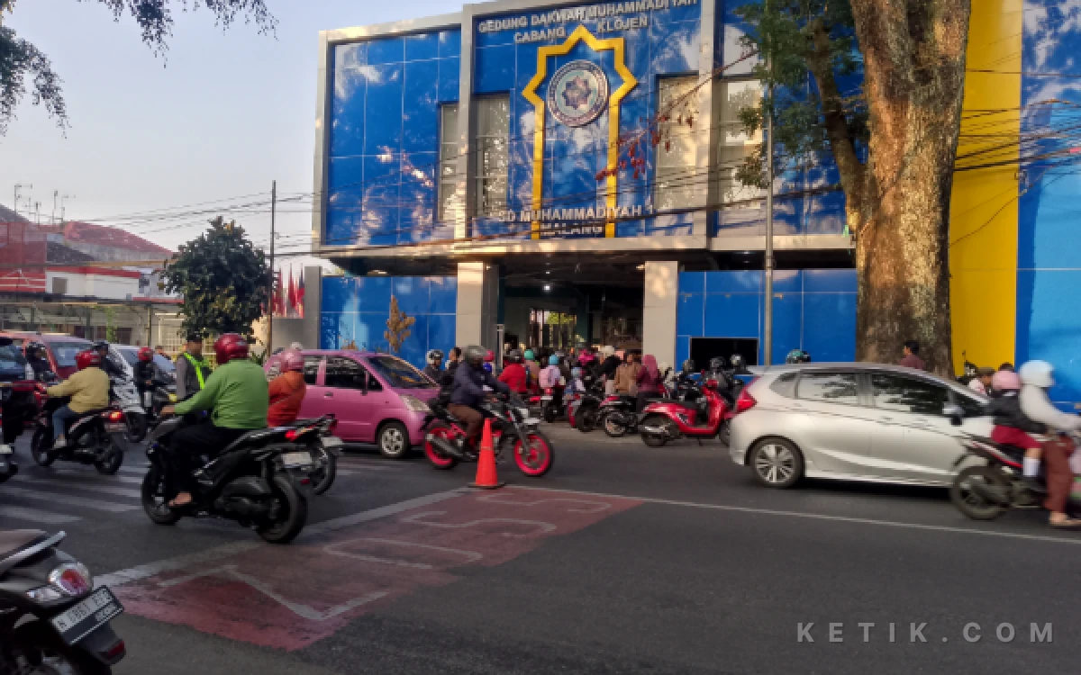 Foto Suasana SD Muhammadiyah 1 Malang di hari pertama sekolah. (Foto: Binar Gumilang/Ketik.com)
