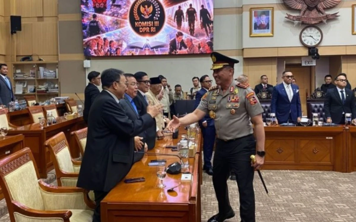 Thumbnail Berita - BREAKING NEWS: Komisi III Setujui Komjen Suyudi Jadi Kapolri Gantikan Listyo Sigit