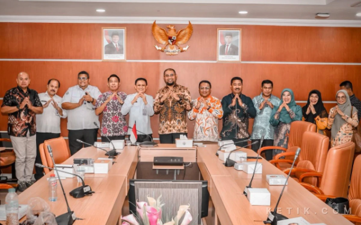 Thumbnail Berita - Bupati Bassam Perkuat Jalan Ekspor Pala Halmahera Selatan