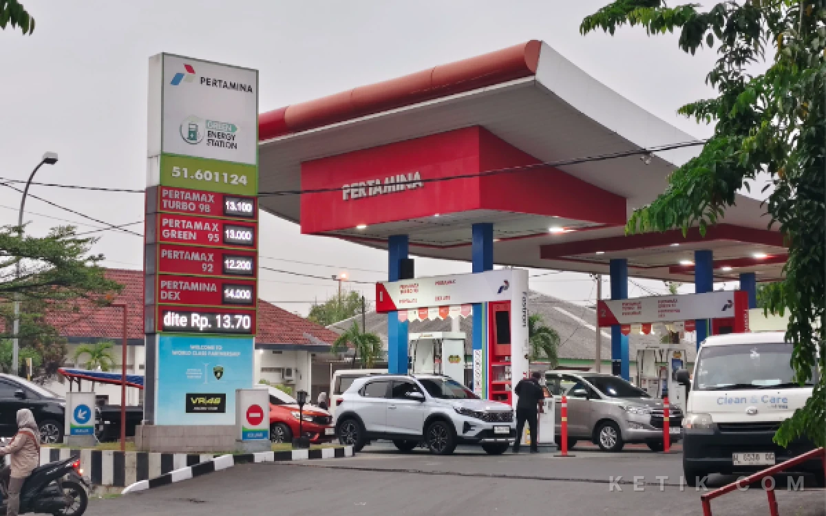Thumbnail Berita - Kabar Gembira! Harga Pertamax Turun, Kini Rp15.950 per Liter