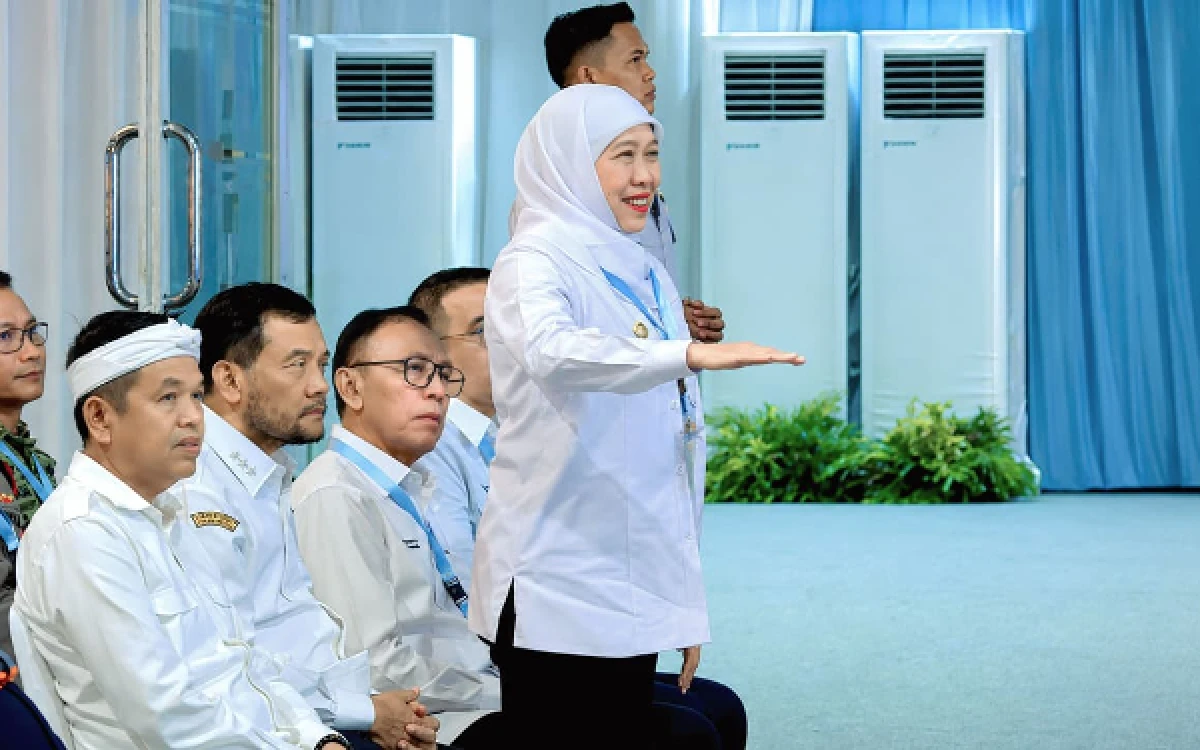 Thumbnail Berita - Gubernur Khofifah Hadiri Peluncuran B50 oleh Presiden, Tegaskan Komitmen Dukung Akselerasi Transformasi Sektor Energi Nasional