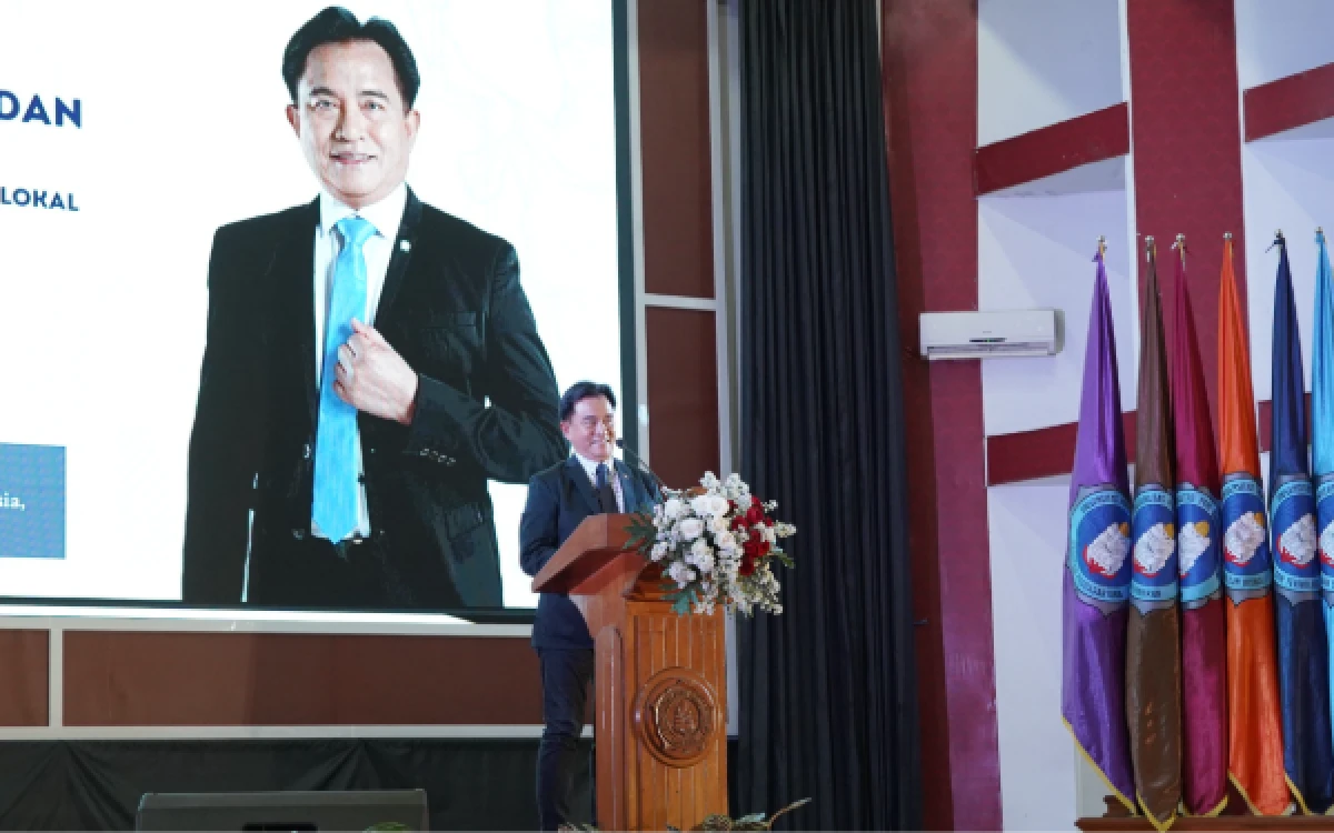 Thumbnail Berita - Yusril Ungkap Pelajaran Demokrasi dari Masa Kecil di Bangka: Kami Terbiasa Hidup dalam Kebersamaan