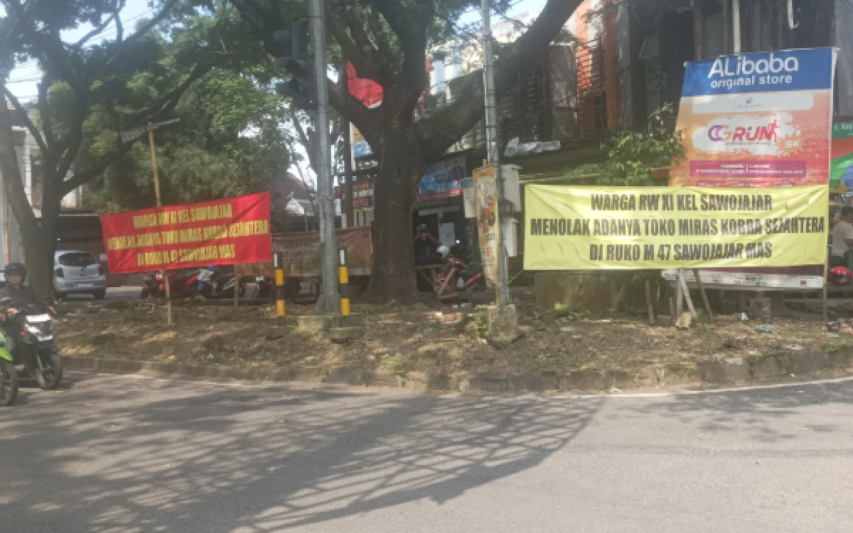 Thumbnail Berita - Warga RW 11 Sawojajar Malang Tetap Tolak Toko Miras Meski Kantongi Izin Lengkap