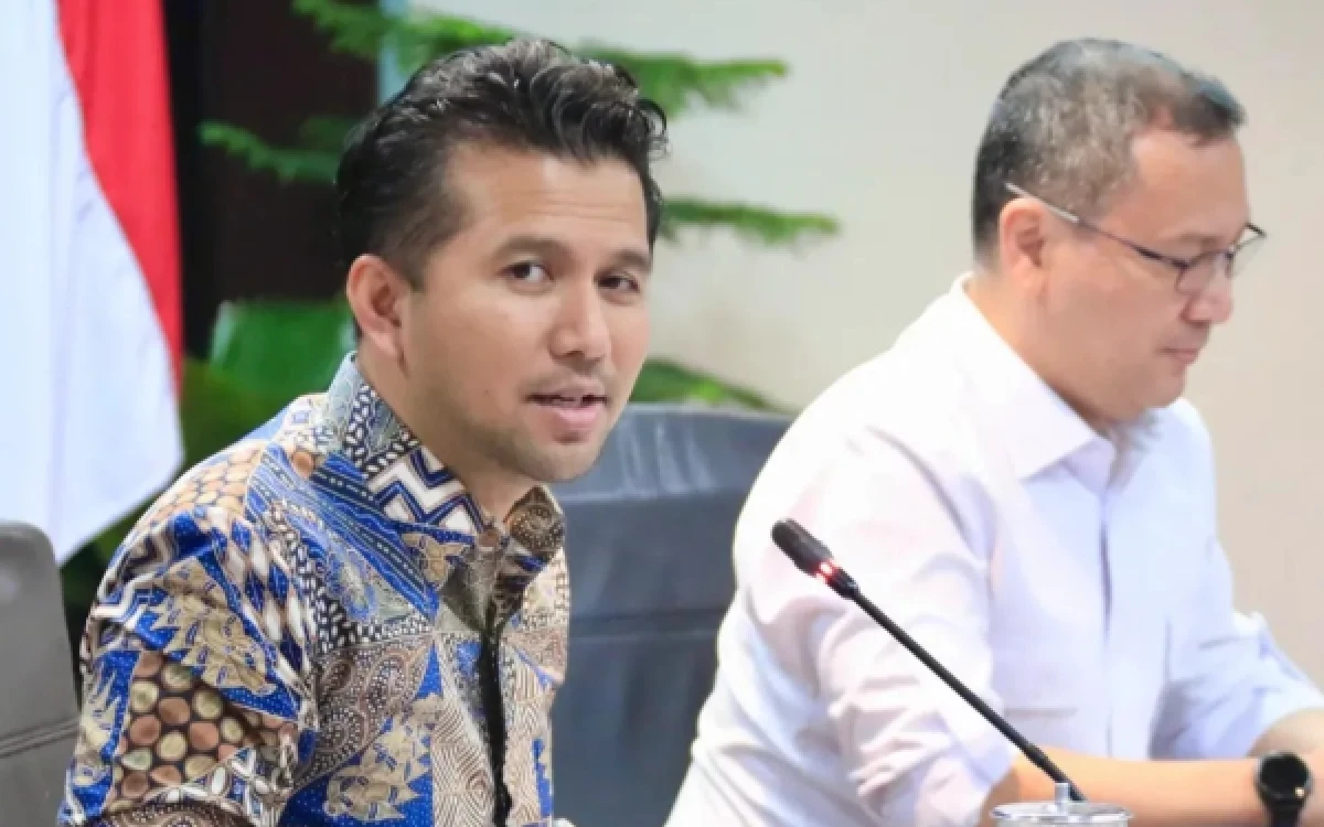Thumbnail Berita - Hari Pendidikan Nasional 2026, Emil Dardak Dorong Peningkatan IPM dan Prestasi Holistik