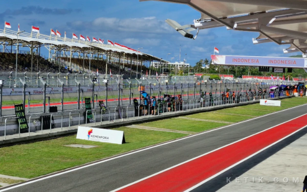 Thumbnail Berita - Cuaca Cerah Menanti MotoGP Mandalika 2026, Kesempatan Marc Marquez Kudeta Jorge Martin
