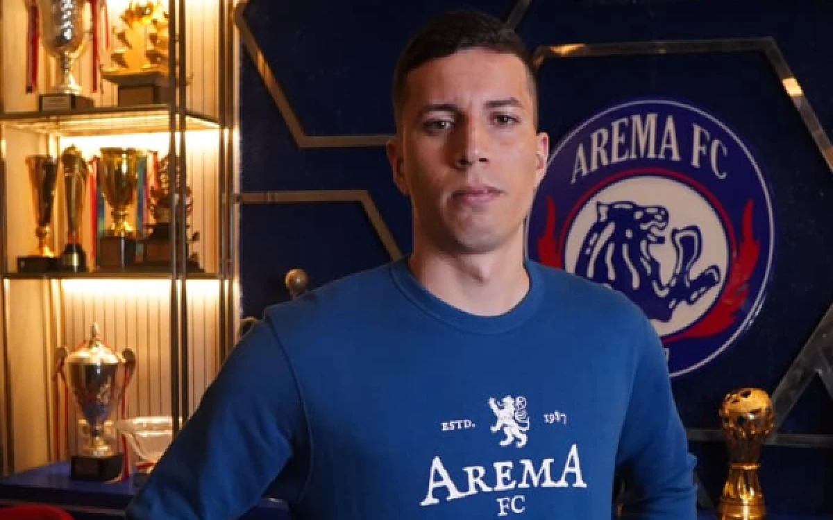 Thumbnail Berita - Resmi Gabung Arema FC, Diego Luiz Landis Siap Jadi Benteng Kokoh Singo Edan