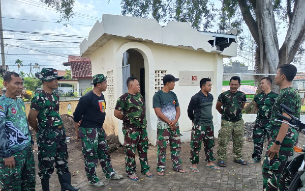 Thumbnail Berita - Sambut Kunjungan Tim Wasev Sterad TNI AD, Satgas TMMD ke-128 Kodim 0820 Probolinggo Laksanakan Pembersihan