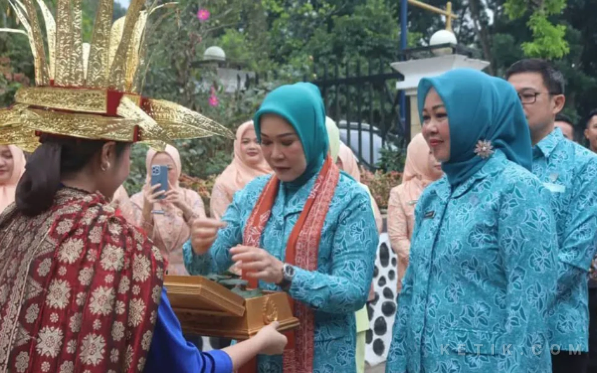 Thumbnail Berita - Dorong Program PKK Tepat Sasaran, Ketua TP PKK Sumsel Kunjungi Pagar Alam