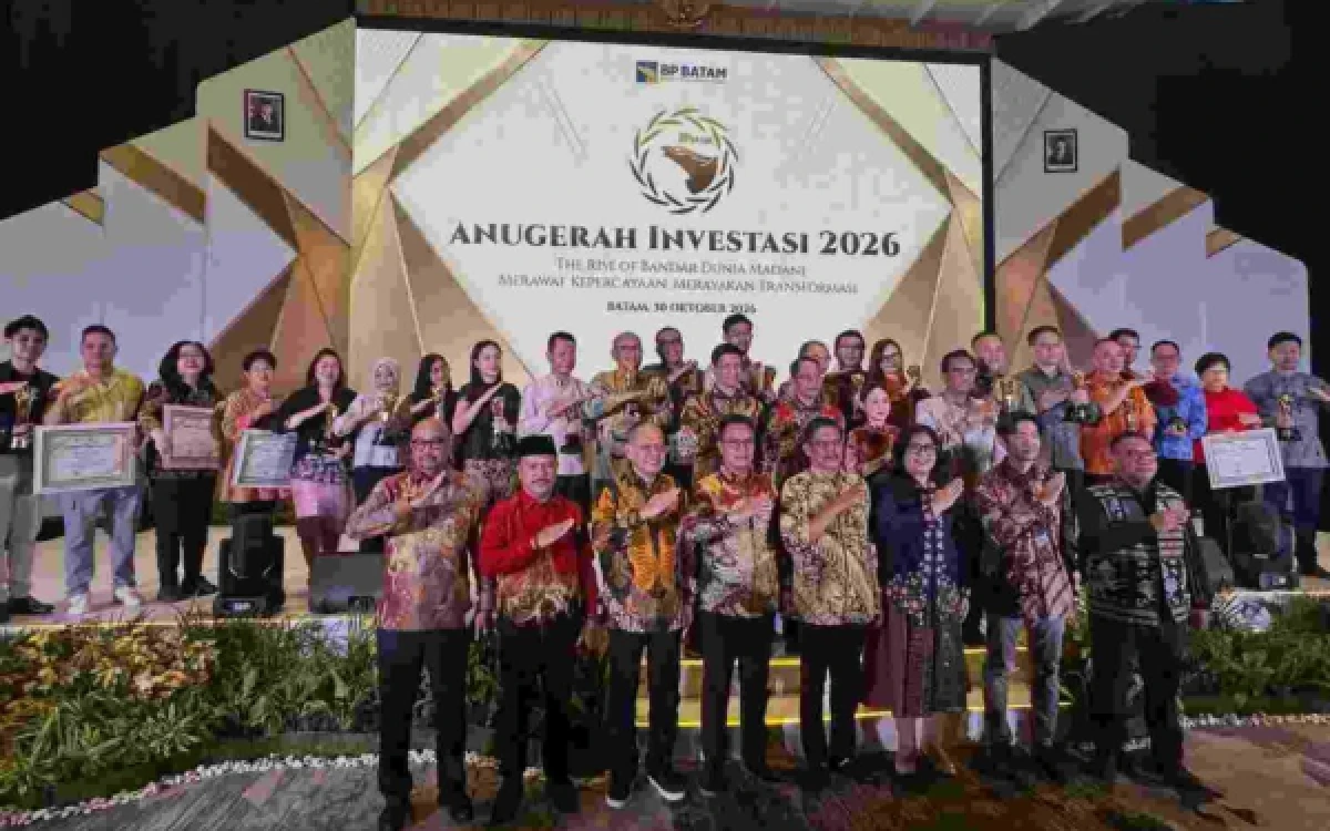 Thumbnail Berita - Pimpinan DPRD Batam Hadiri Anugerah Investasi 2026, Tegaskan Komitmen Dukung Iklim Usaha
