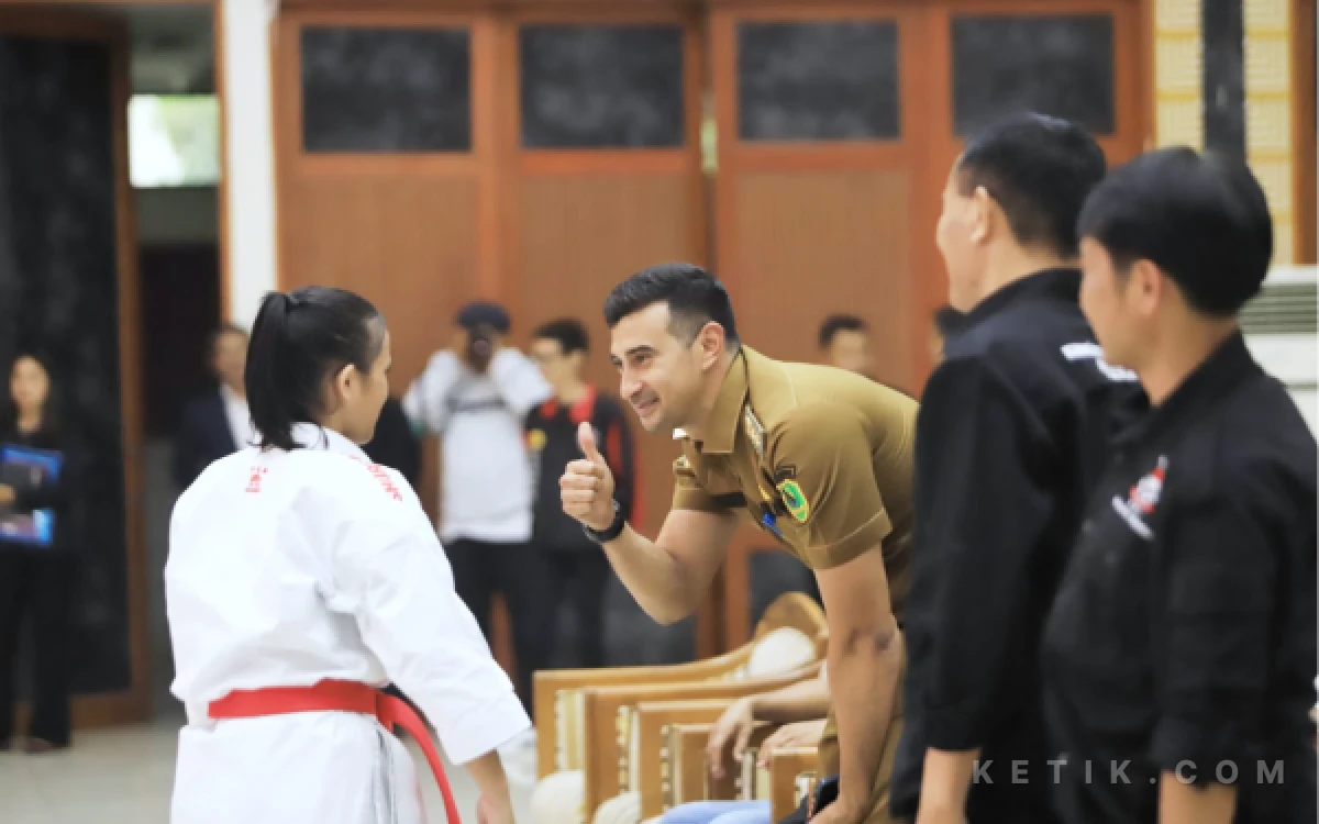 Thumbnail Berita - Wabup Ali Syakieb Ingin KKI Kabupaten Bandung Jadi Wadah Pembentukan Karateka Berkarakter