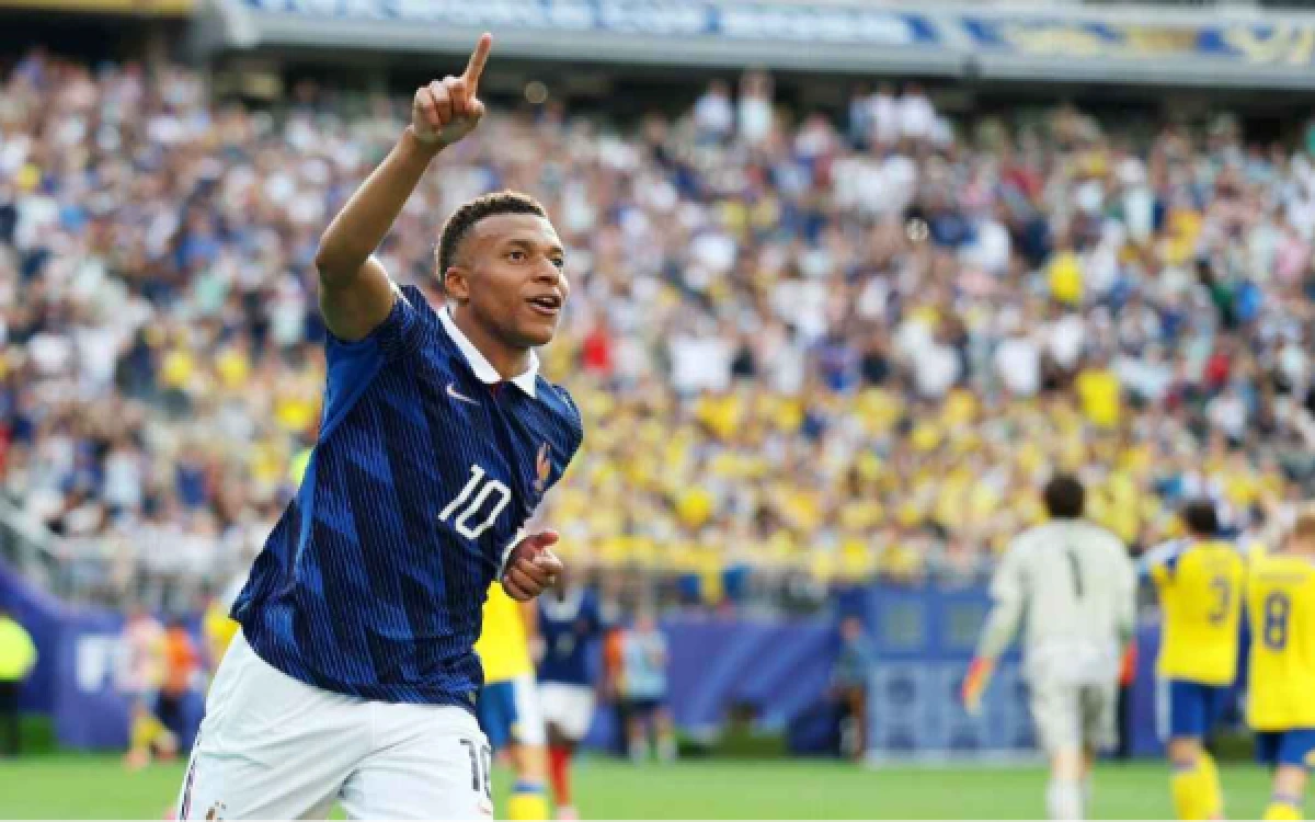 Thumbnail Berita - Mbappe Samai Messi di Daftar Top Skor, Prancis Melaju dengan Modal Kemenangan Telak