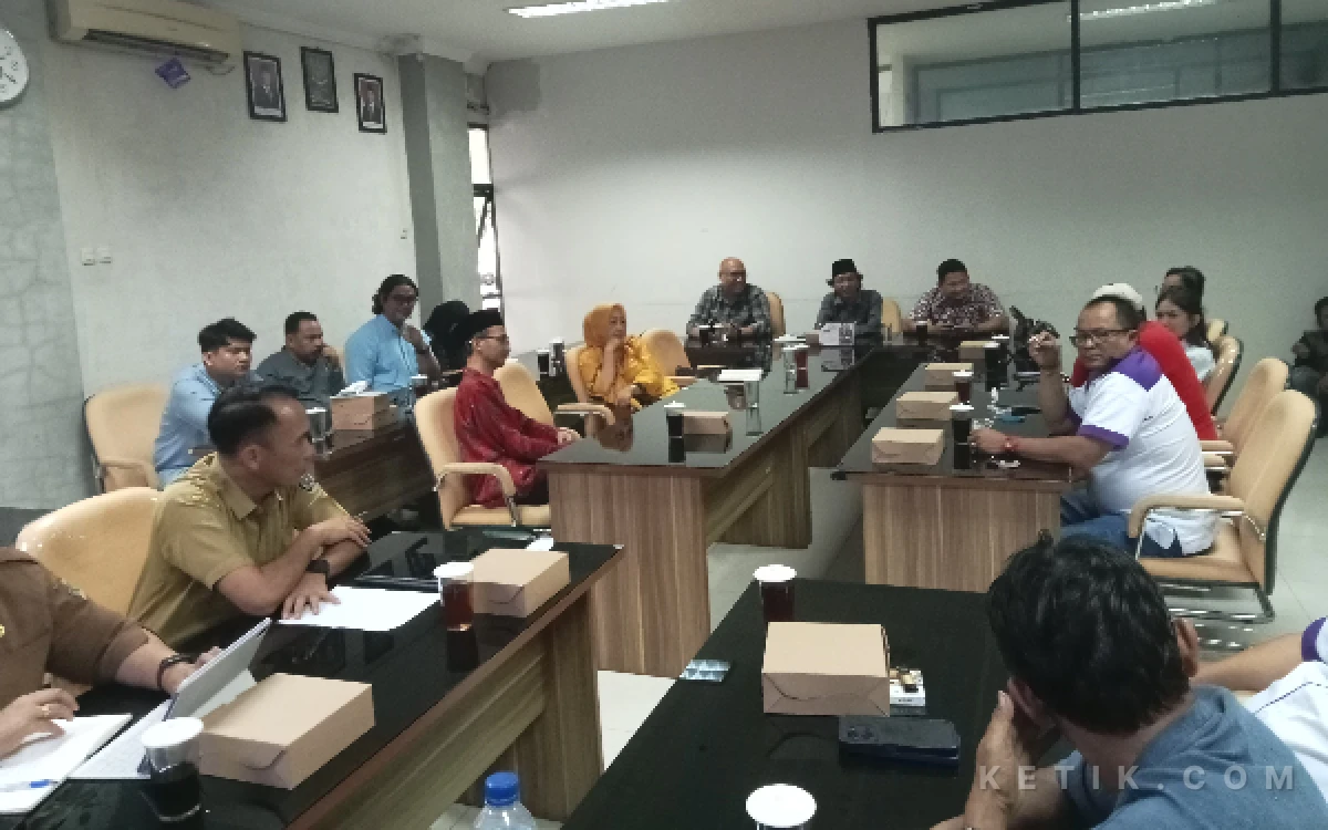 Thumbnail Berita - SMSI Blitar Raya Hearing ke DPRD, Belanja Media 2027 Didorong Naik