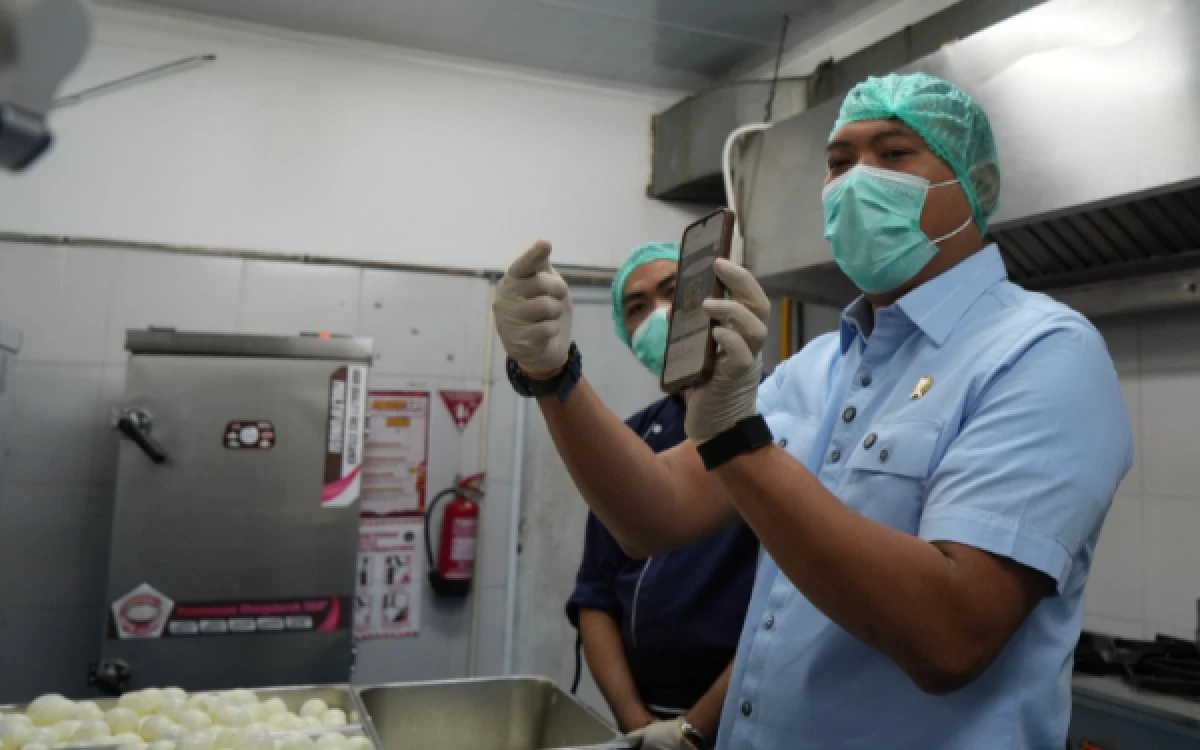 Thumbnail Berita - Rekening Ganda hingga Dapur Fiktif, BGN Temukan 414 Anomali SPPG