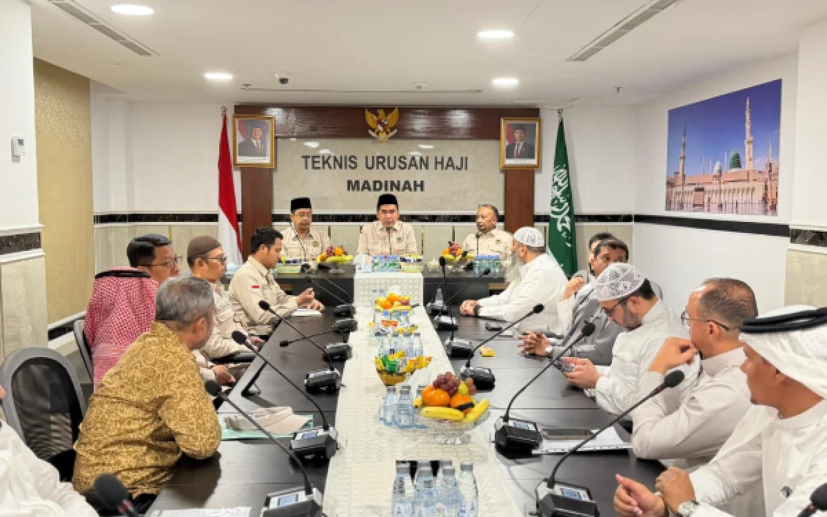 Thumbnail Berita - Kemenhaj Perkuat Pengawasan Konsumsi Jemaah Haji, Pastikan Menu Nusantara dan Distribusi Tepat Waktu