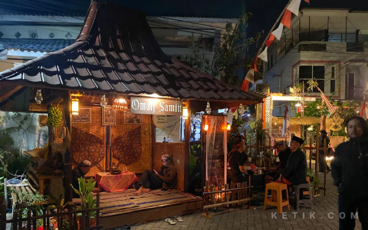 Foto Anjungan rumah adat Samin gelaran Kampung Klasik IV, RW XI Kelurahan Merjosari, Vila Bukit Tidar, Kota Malang. (Foto: Aziz/ketik.com)