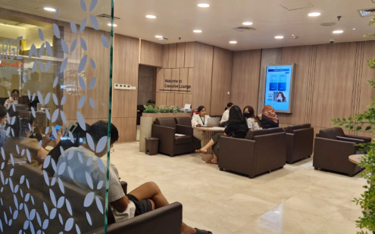 Foto Suasana di Executive Lounge National Hospital Surabaya. (Foto: Dok Ketik.com)