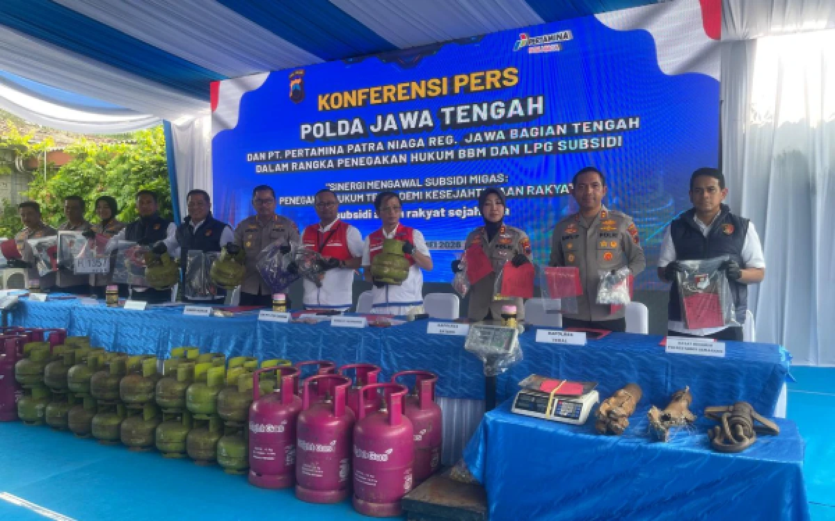 Thumbnail Berita - Polres Tegal Bongkar Penyalahgunaan Pertalite Ilegal, 50 Jerigen Diamankan
