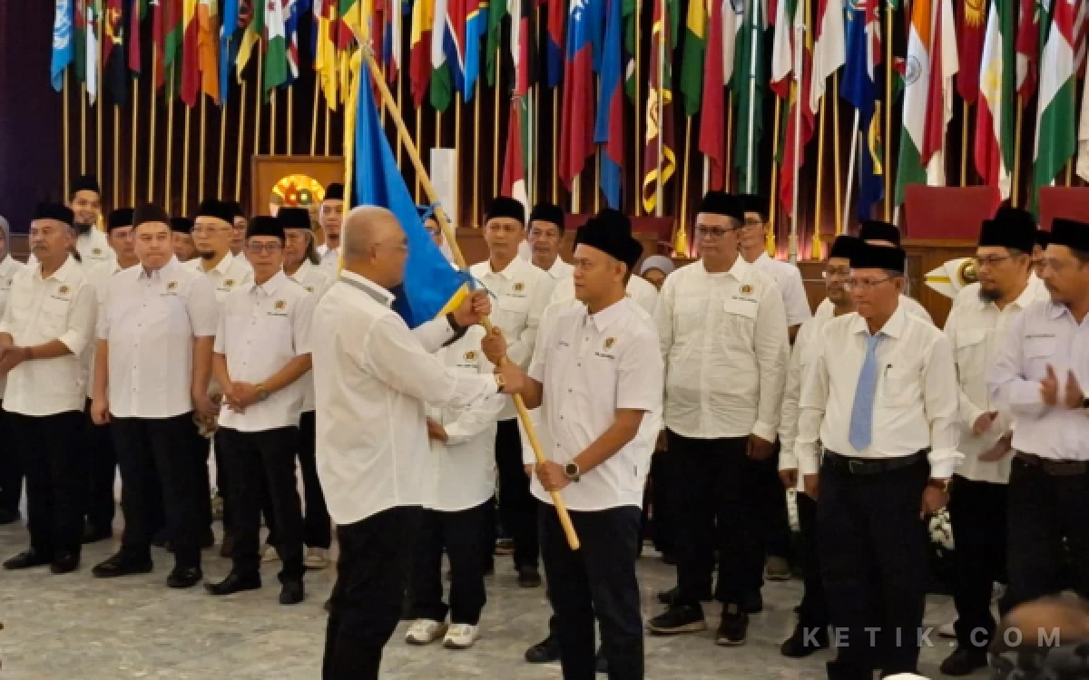 Thumbnail Berita - Tantan Sulthon Resmi Pimpin PWI Jabar, Siap Kawal Pers di Era Digital