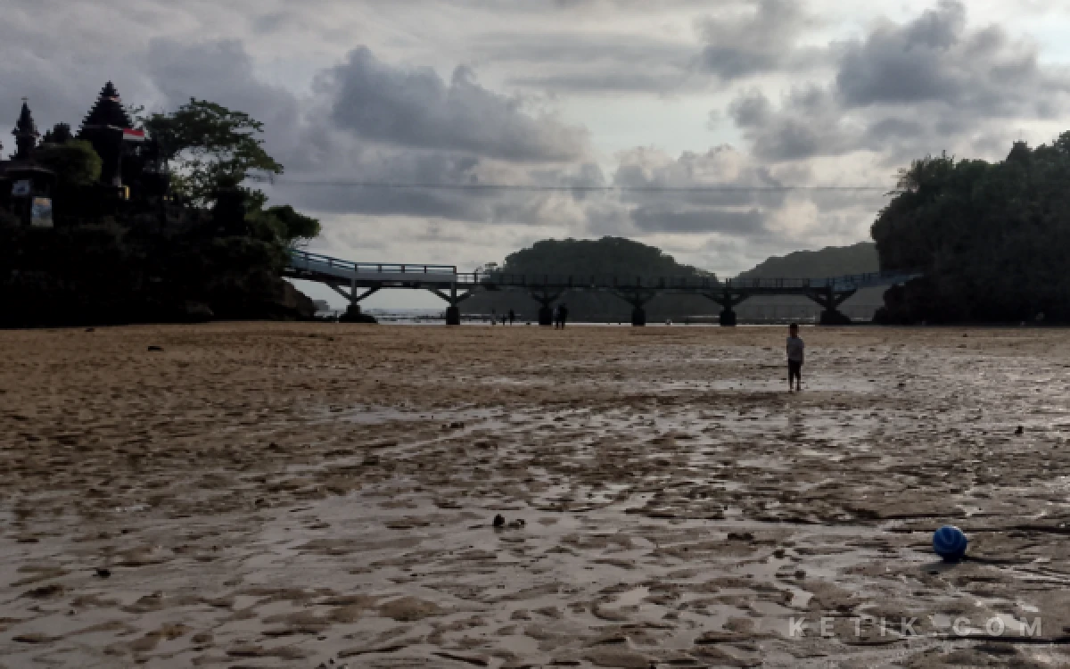 Thumbnail Berita - ‎Jangan Sampai Ketinggalan! Bulan Depan Pantai Balekambang di Kabupaten Malang Gelar Starlight Festival ‎
