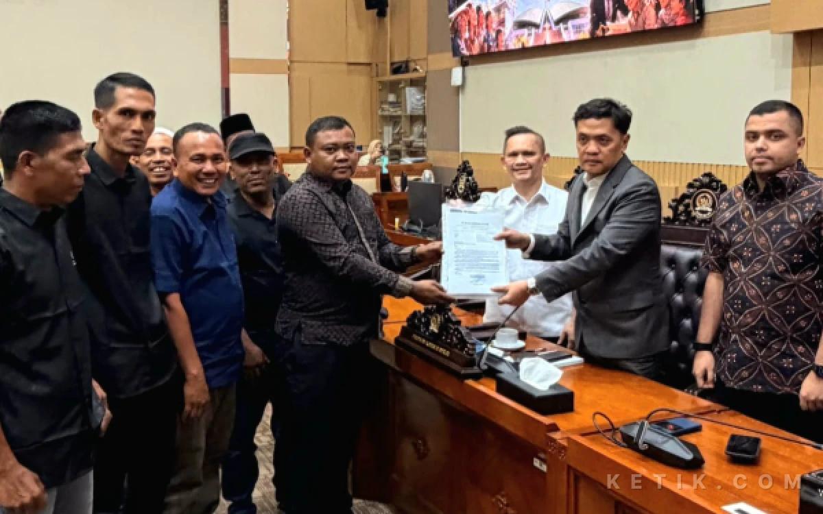 Thumbnail Berita - Dukung Investasi, Tokoh Masyarakat Beutong Ateuh Sampaikan Aspirasi ke Komisi III DPR RI