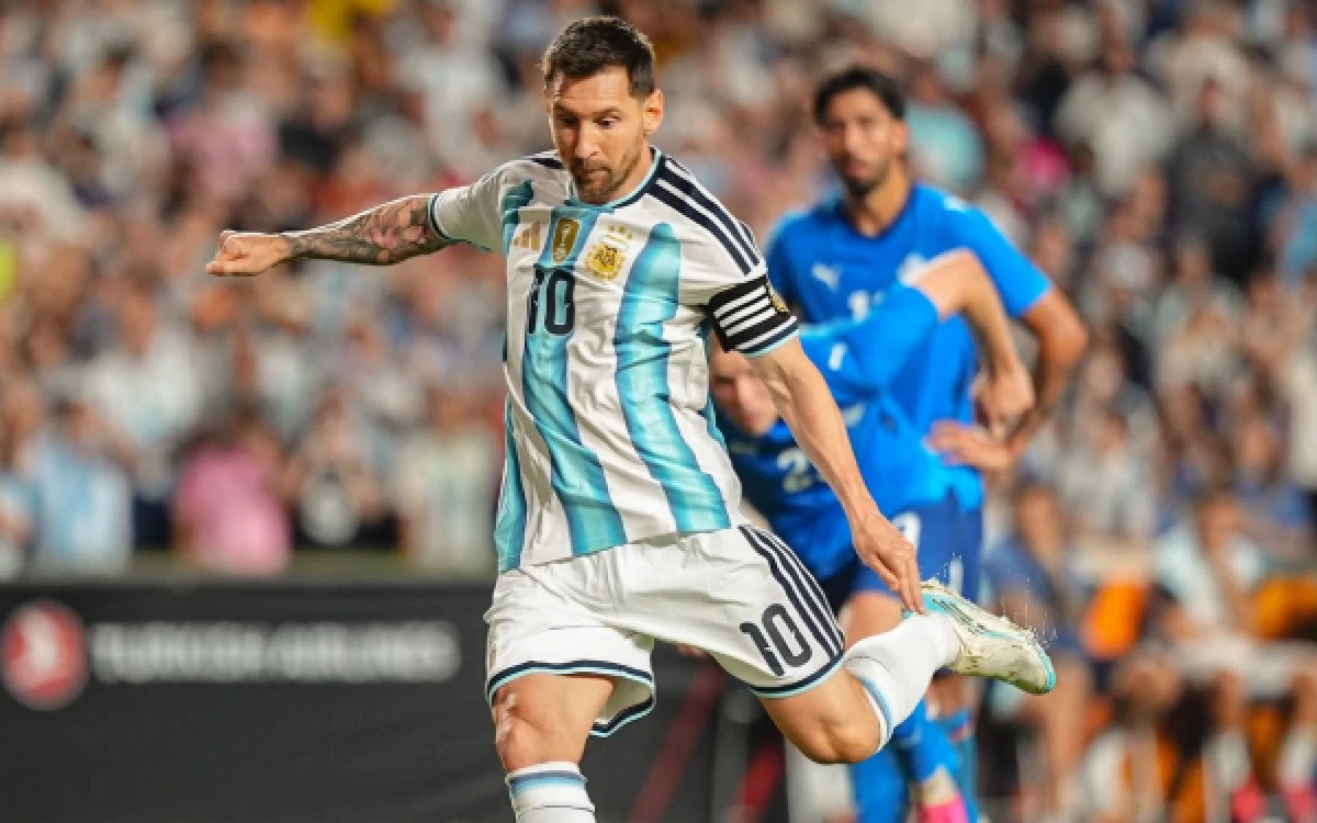 Thumbnail Berita - Lionel Messi Pimpin Top Skor Piala Dunia 2026, Calon Kuat Peraih Sepatu Emas