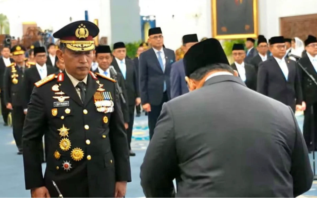 Thumbnail Berita - Profil Listyo Sigit Prabowo: Kini Punya Tugas Baru, Dilantik Jadi Kepala Staf Kepresidenan