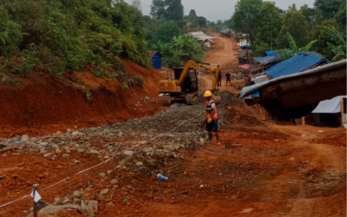 Thumbnail Berita - Akses Huntara Lebakgedong Mulai Dikerjakan Lagi Usai Sempat 2 Kali Mangkrak