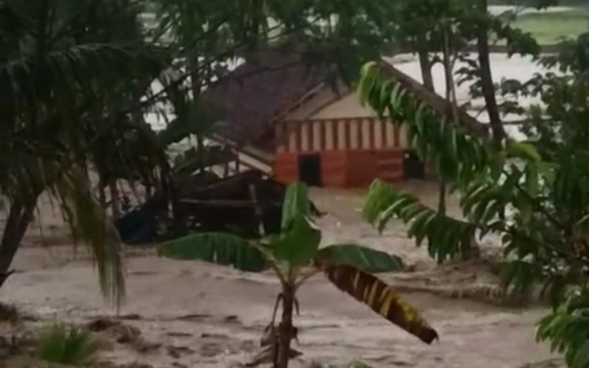 Thumbnail Berita - BREAKING NEWS: Banjir Terjang Tiga Kecamatan di Lebak, BPBD: Sembilan Rumah dan Infrastruktur Terdampak