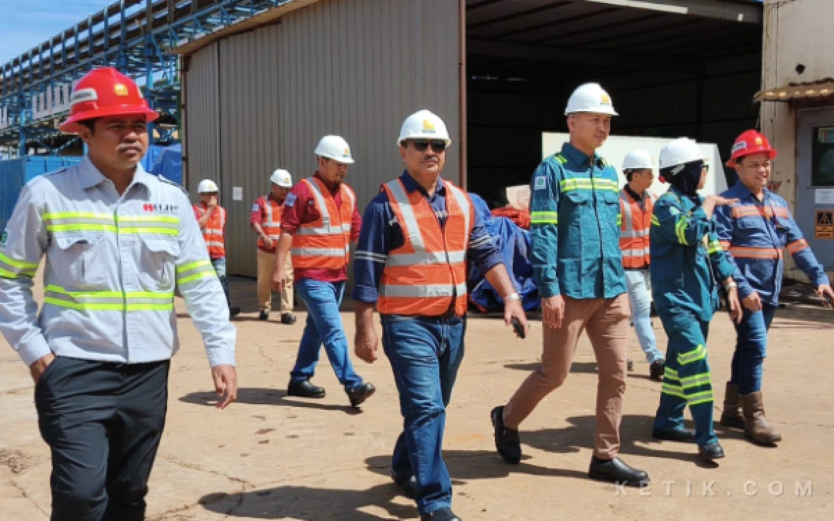 Foto Harita Nickel Bersama Tim Monitoring DPMPTSP Halsel (Foto: Humas DPMPTSP Halsel For Ketik.com)