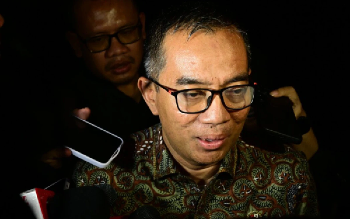 Thumbnail Berita - Mendiktisaintek: Perguruan Tinggi Diminta Cetak SDM Sesuai Kebutuhan Industrialisasi