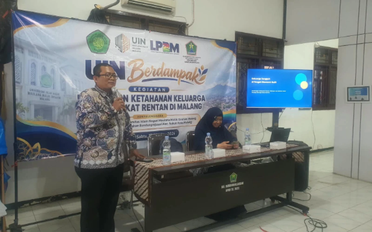 Foto Lurah Bandungrejosari, Dani Maroe Beni, S.Sn., M.Med.Kom., mengapresiasi keterlibatan UIN Malang dalam memberikan edukasi kepada masyarakat.  (Foto: Fakultas Syariah UIN Malang)