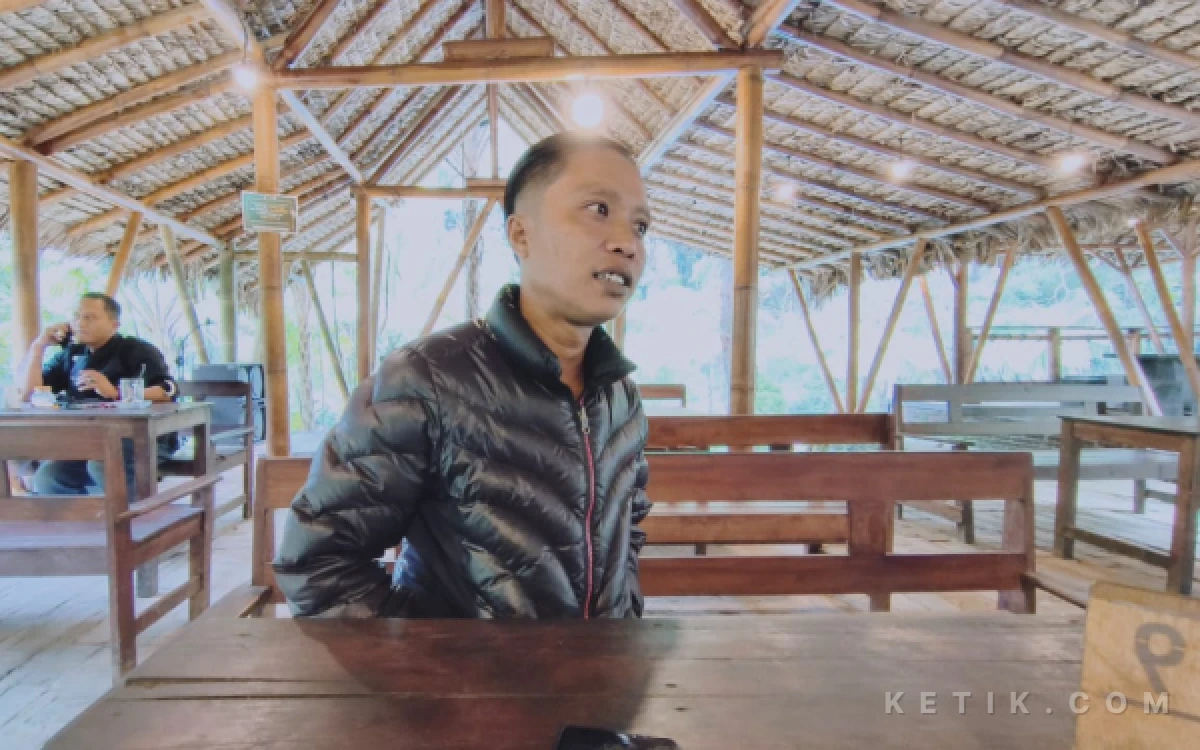 Foto Koordinator Basecamp Pendakian Puncak Batu Tulis Gunung Kawi via Precet, Iwan Setiawan. (Foto: Dendy/Ketik.com)