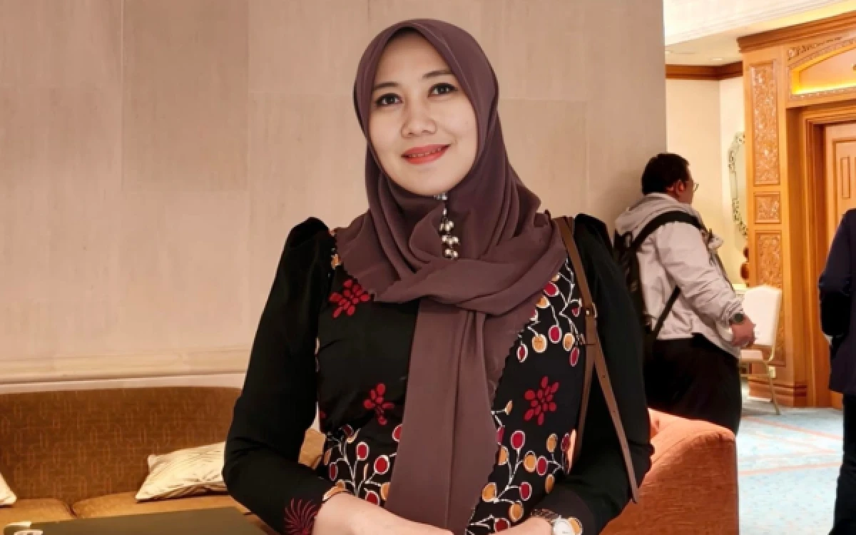 Thumbnail Berita - Senator Lia Istifhama Nilai Kepemimpinan Gubernur Khofifah Berhasil Jaga Ekonomi Jatim di Tengah Ketidakpastian Global