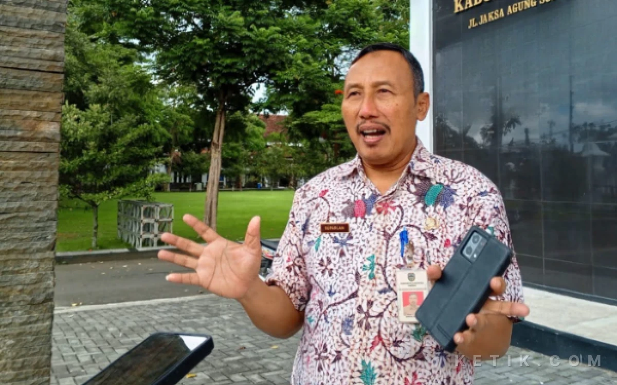 Thumbnail Berita - Jalan Rusak Mentoro-Pagutan Jadi Perbincangan, PUPR Pacitan Buka Suara