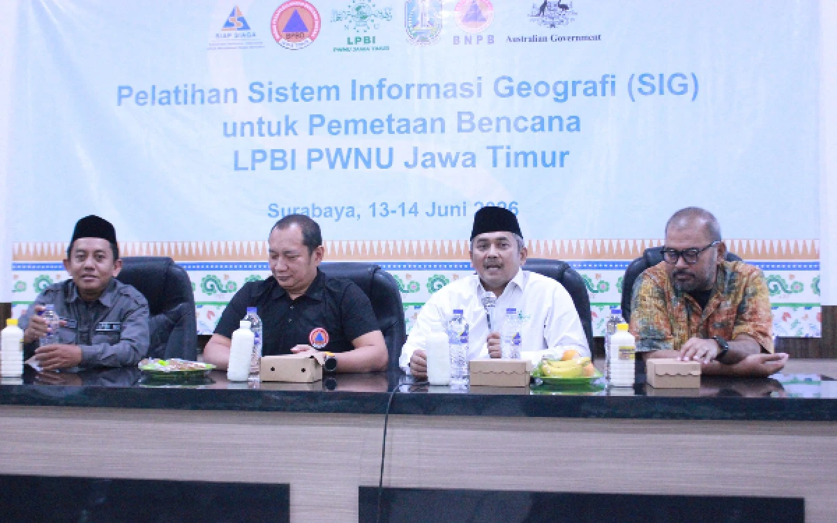 Thumbnail Berita - Belajar Mitigasi, Relawan LPBI PCNU se-Jatim dilatih SIG Pemetaan Bencana