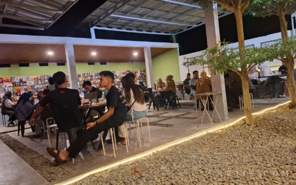 Thumbnail Berita - Malam Itu, Stereck Coffee Menulis Saya