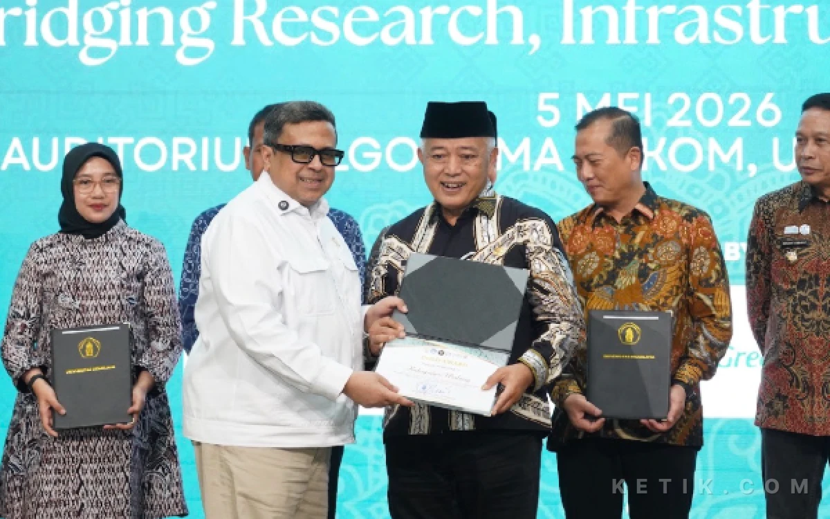 Thumbnail Berita - Selamat! Bupati Malang Borong 3 Penghargaan Halal Metric Awards 2026, Diserahkan Langsung Kepala BPJPH