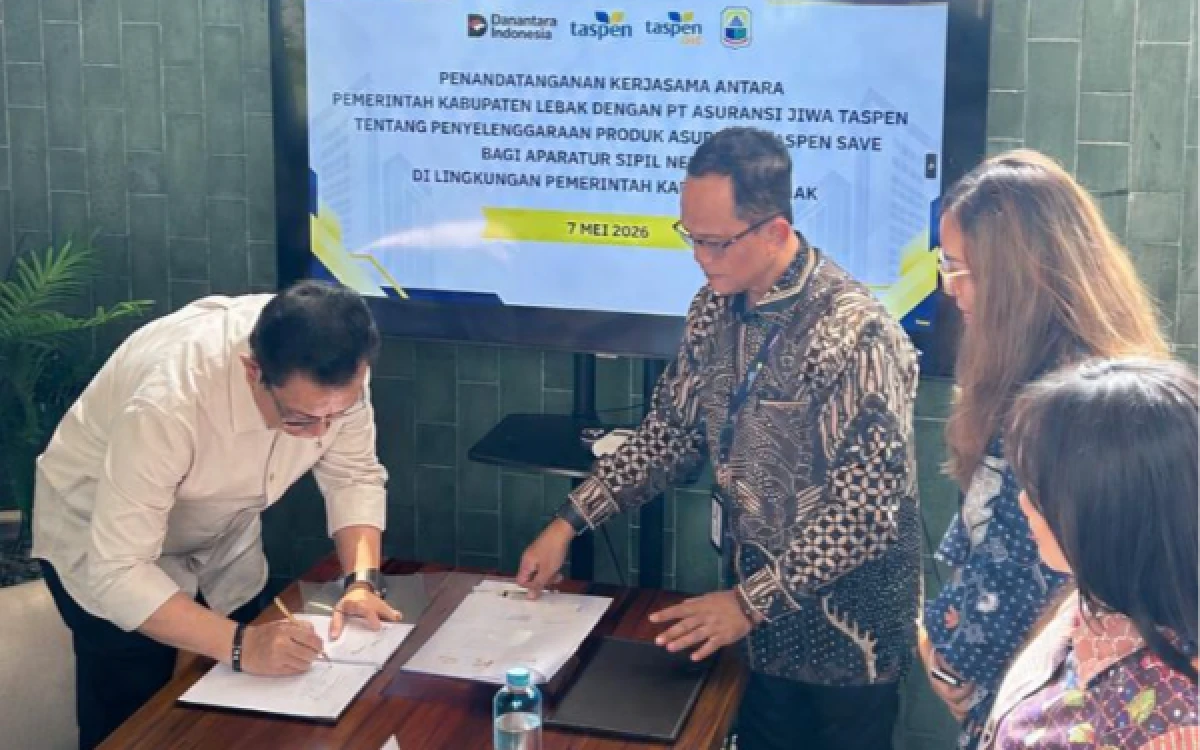 Foto Pj Sekretaris Daerah kabupaten Lebak, Halson Nainggolan saat mendatangi kerjasama dengan PT Taspen. (Foto: BKPSDM Lebak for ketik.com)
