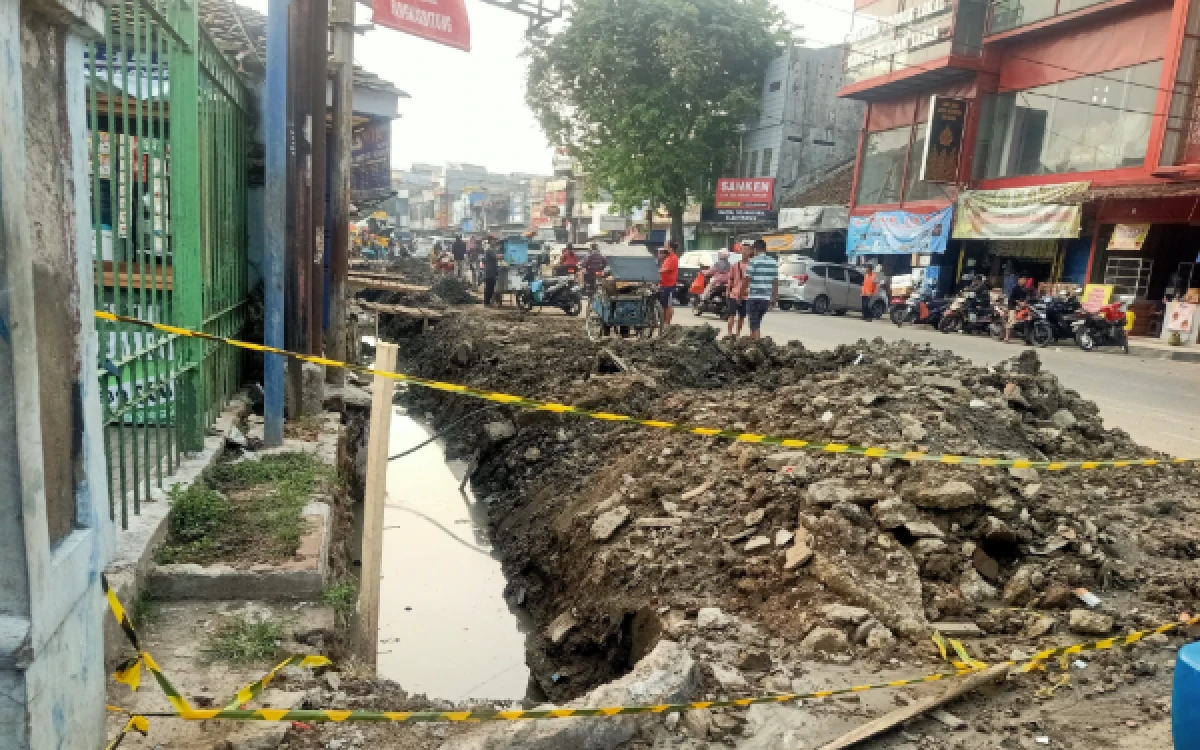 Thumbnail Berita - Pembangunan Drainase Jalan Sunan Kalijaga Rangkasbitung Mulai Dikerjakan