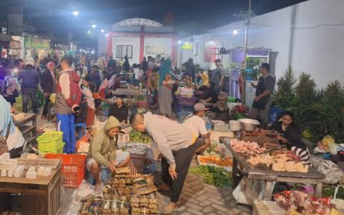 Thumbnail Berita - Geliat Pasar Tradisional Kota Blitar Mulai Bangkit, Disperindag Dorong Revitalisasi dan Digitalisasi